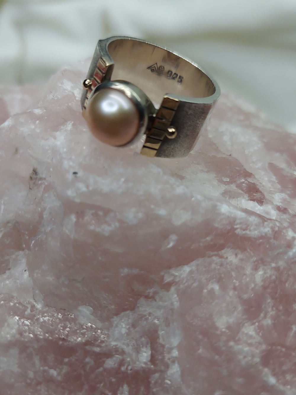 Silpada Silver Ring with Cream Pearl Accent - Picture 3 of 3